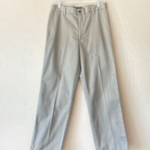 Dockers Men's Light Gray Chinos